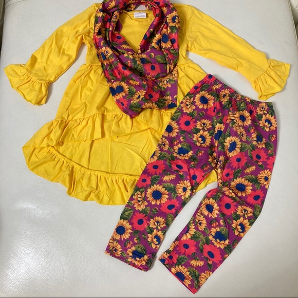 Other - Boutique flower 🌺 Cute tunic scarf pant set